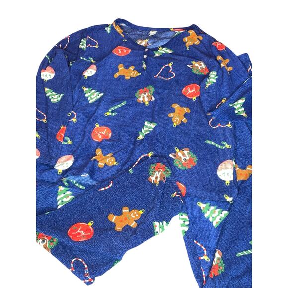 Christmas Holiday Pajama Set Large Gingerbread Ornament Tree Lounge Top Bottom - Picture 2 of 13